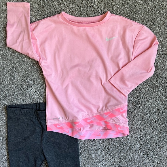 Nike Dri-Fit Bundle - Picture 2 of 7